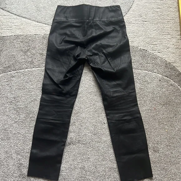 Sprwmn cropped leather pull on pant - Picture 6 of 6